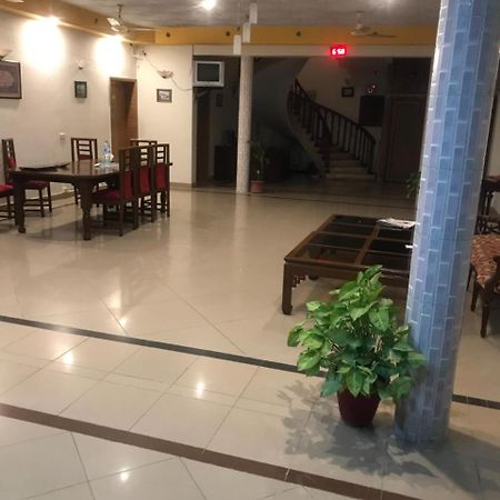 New Shelton Guest House İslamabad Dış mekan fotoğraf