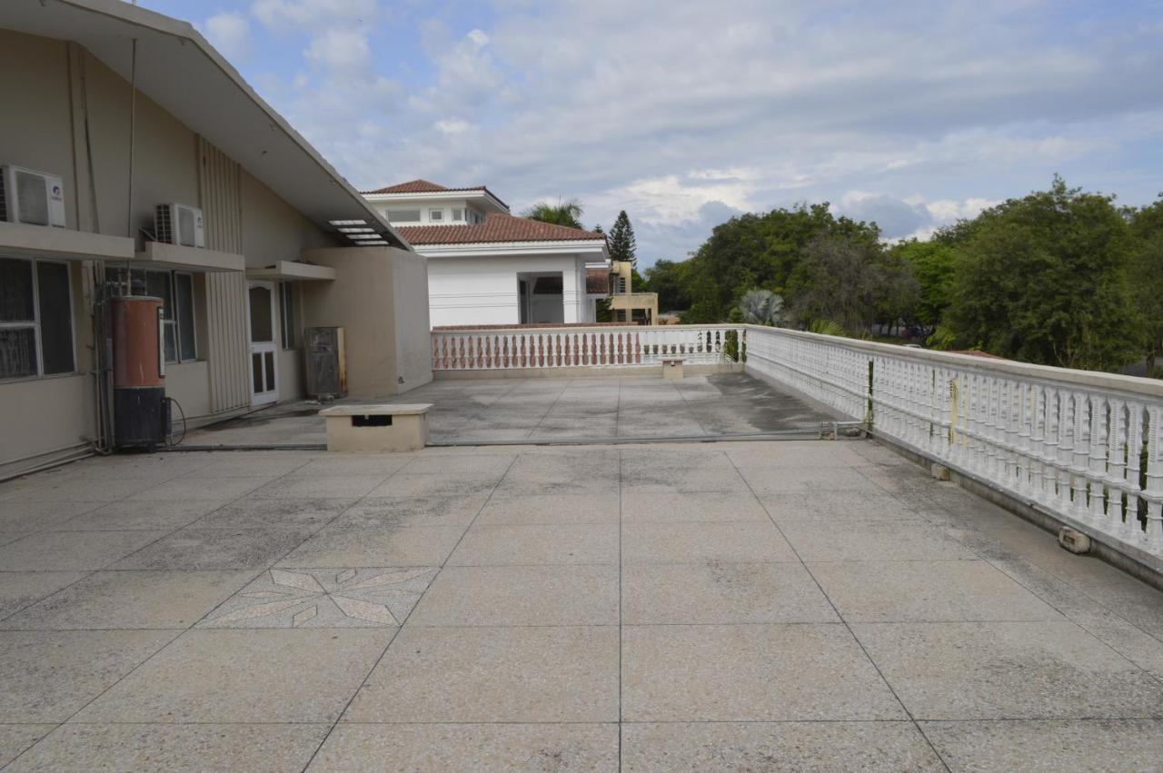 New Shelton Guest House İslamabad Dış mekan fotoğraf