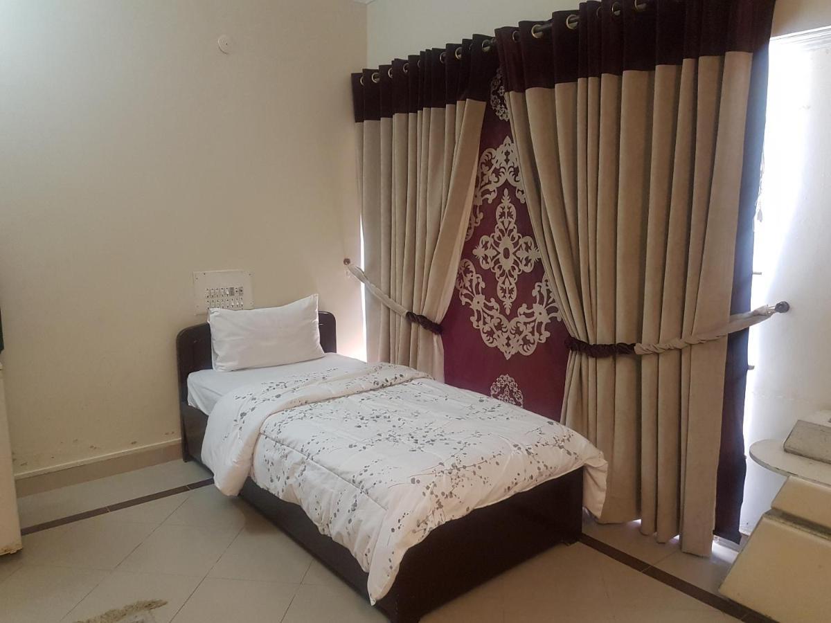 New Shelton Guest House İslamabad Dış mekan fotoğraf