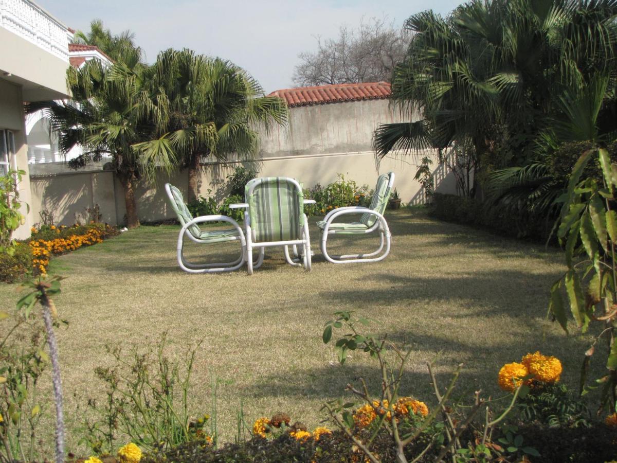 New Shelton Guest House İslamabad Dış mekan fotoğraf